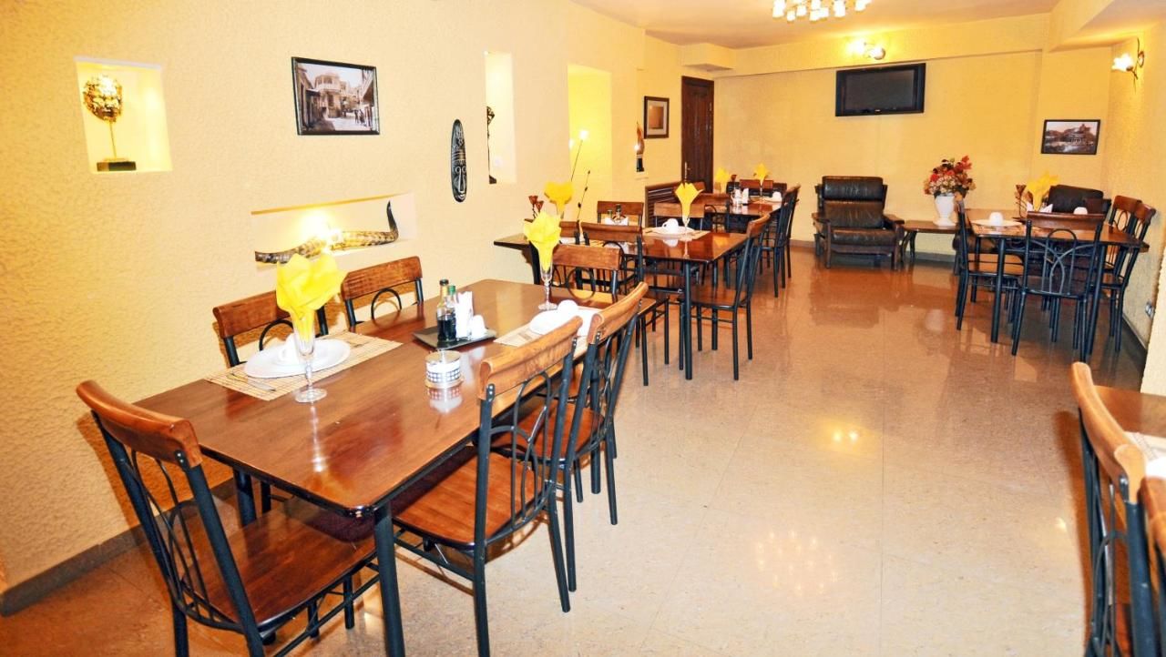 Отель Hotel Diplomat Тбилиси-20