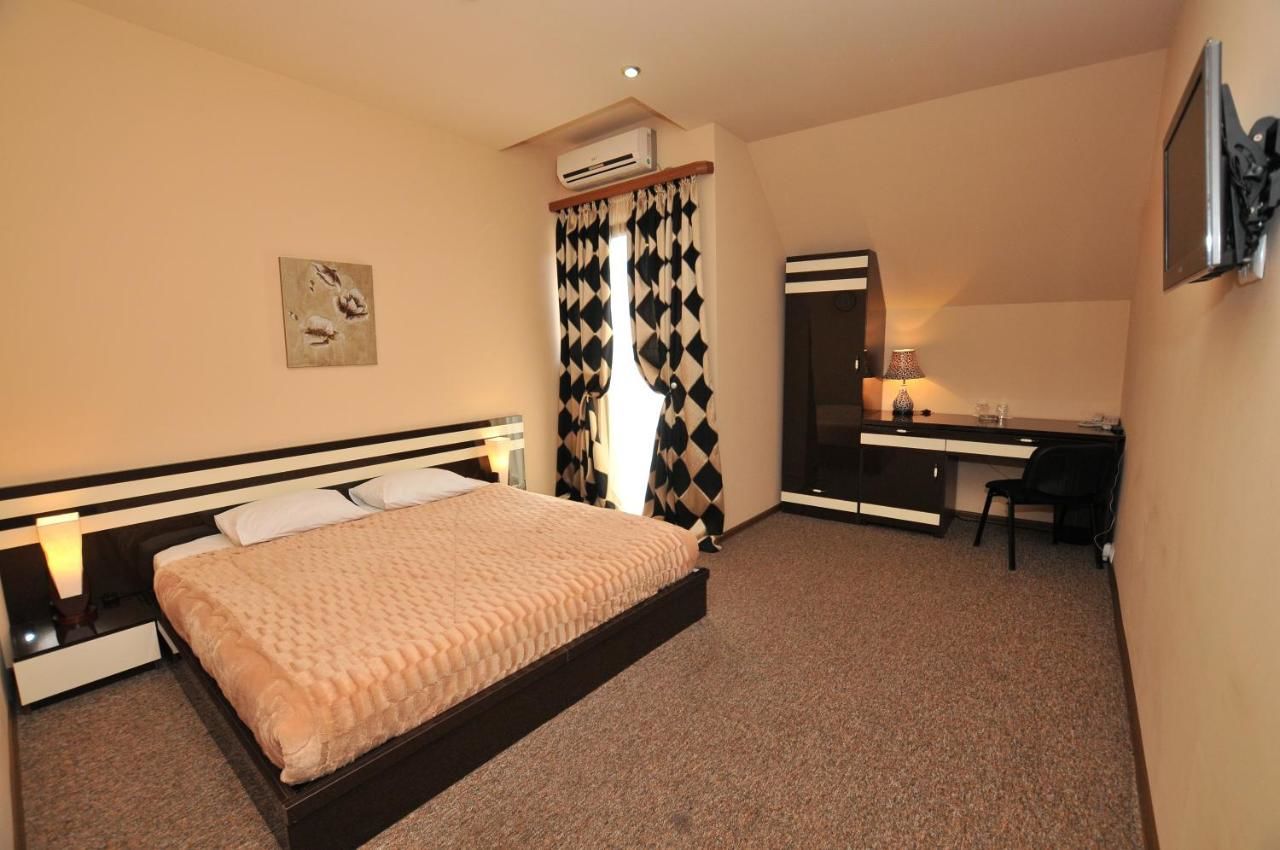 Отель Hotel Diplomat Тбилиси-40