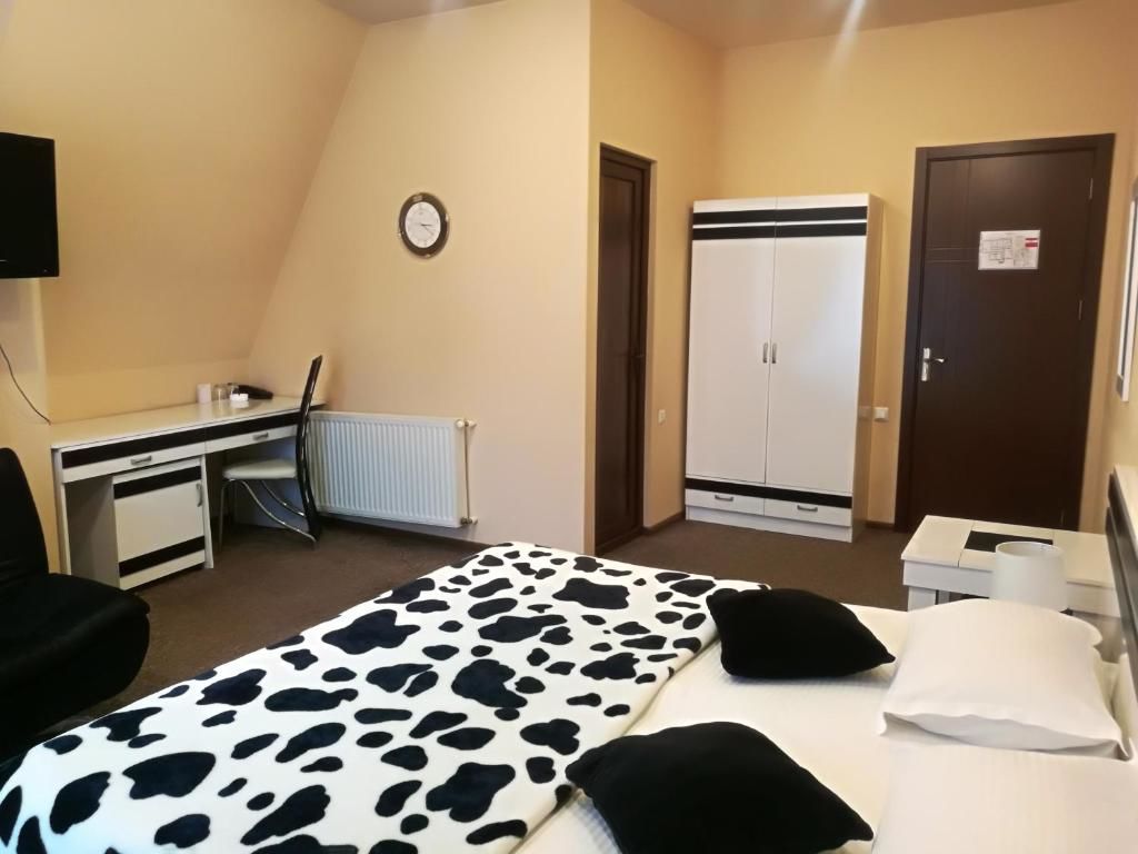Отель Hotel Diplomat Тбилиси-60