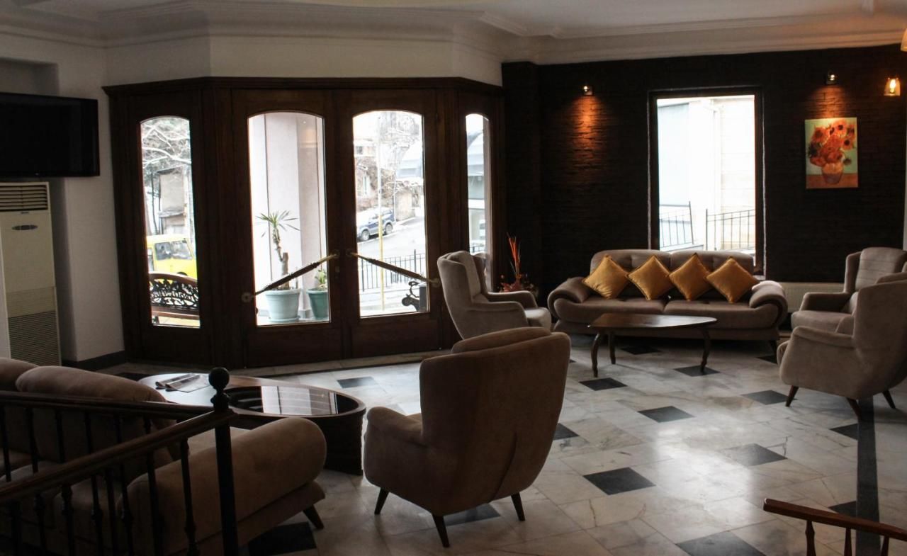Отель Hotel Diplomat Тбилиси-10