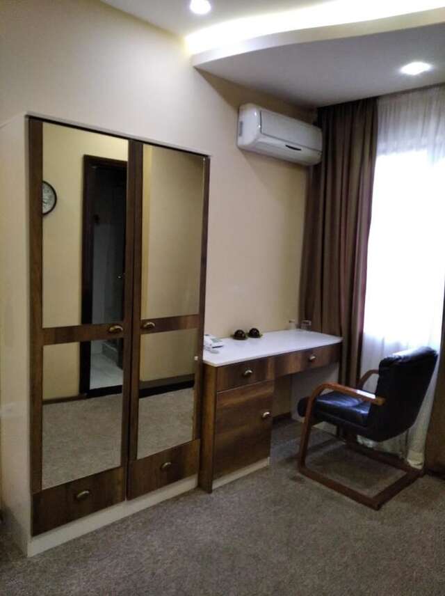 Отель Hotel Diplomat Тбилиси-30