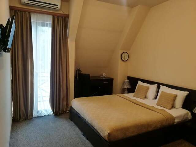 Отель Hotel Diplomat Тбилиси-44