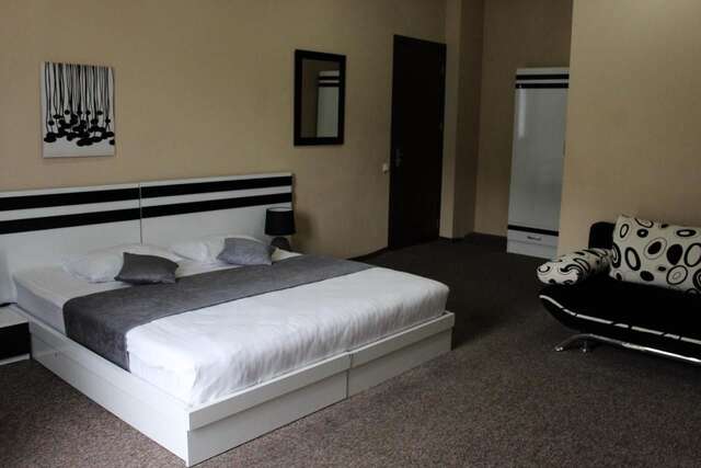 Отель Hotel Diplomat Тбилиси-47
