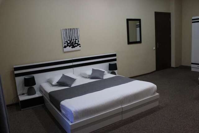 Отель Hotel Diplomat Тбилиси-51
