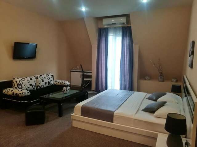 Отель Hotel Diplomat Тбилиси-53