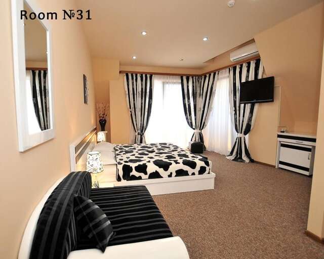 Отель Hotel Diplomat Тбилиси-62