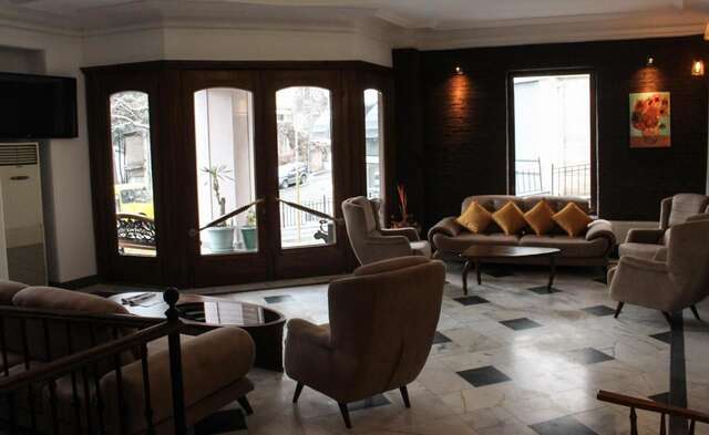 Отель Hotel Diplomat Тбилиси-9