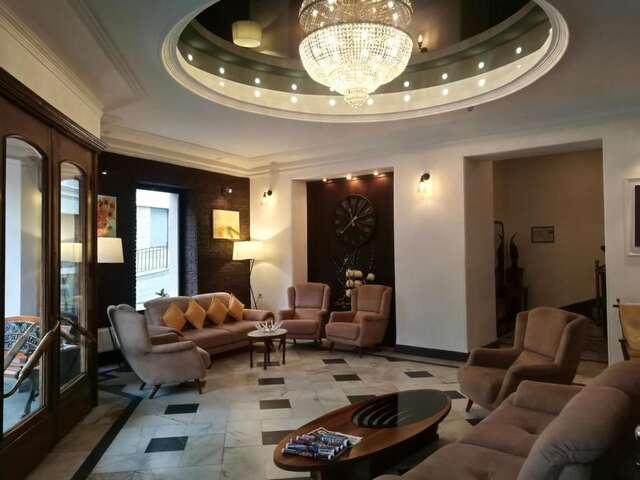 Отель Hotel Diplomat Тбилиси-11